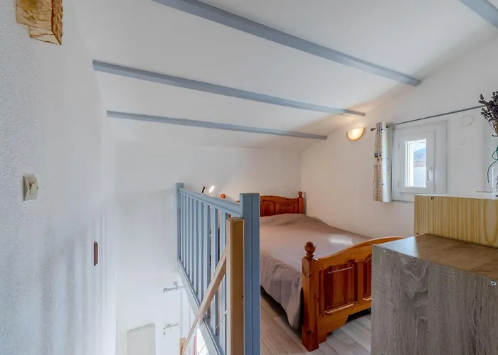 Le Clos Du Par By Interhome